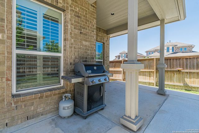 2004 Pillard Summit, San Antonio, TX 78245