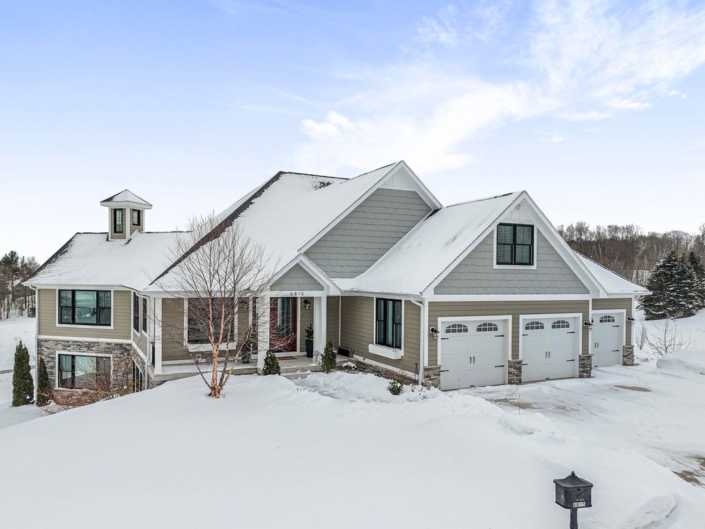 6815 S Rolling Hills Drive, Bingham Twp, MI 49684