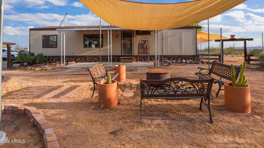 30915 W OLESEN --, Wittmann, AZ 85361