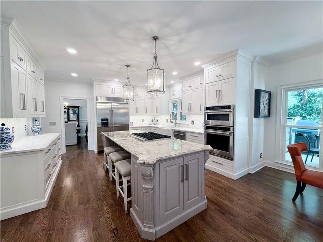 1402 Downington View NW, Acworth, GA 30101