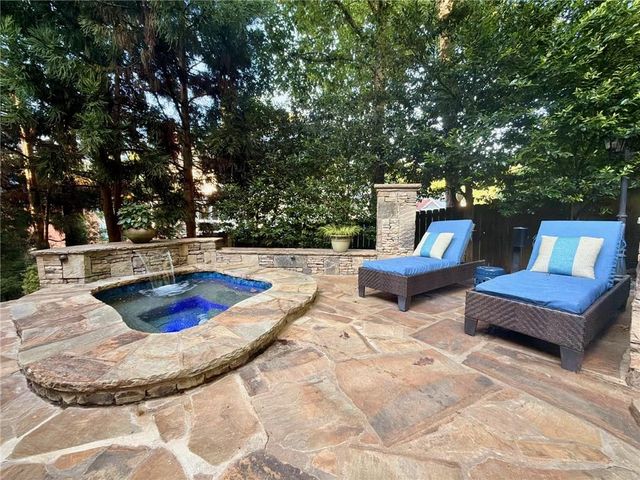 1402 Downington View NW, Acworth, GA 30101