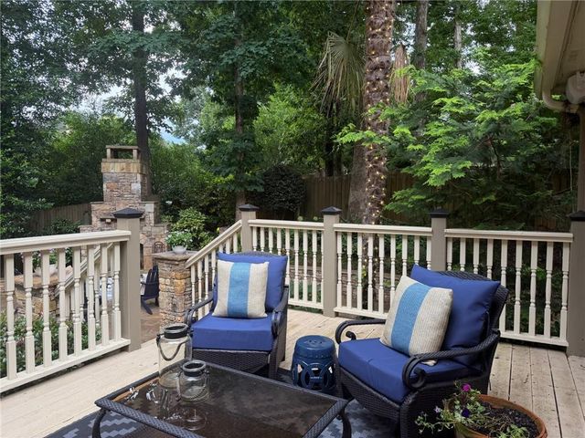 1402 Downington View NW, Acworth, GA 30101