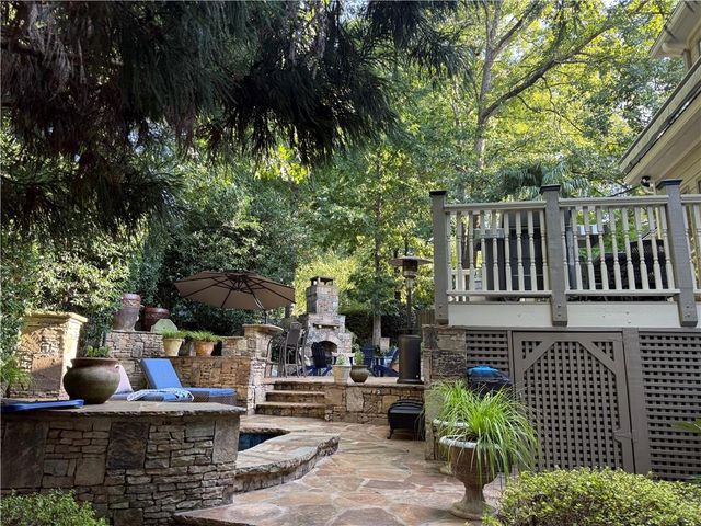 1402 Downington View NW, Acworth, GA 30101