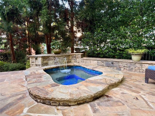 1402 Downington View NW, Acworth, GA 30101