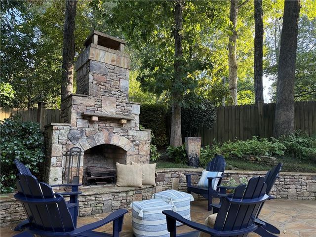 1402 Downington View NW, Acworth, GA 30101