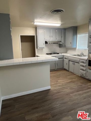 1909 Albany St, Delano, CA 93215