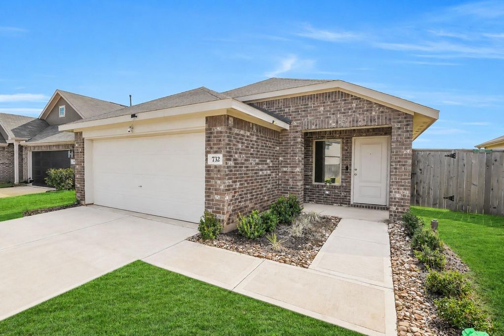 732 Autumn Cherry Trail, Magnolia, TX 77354