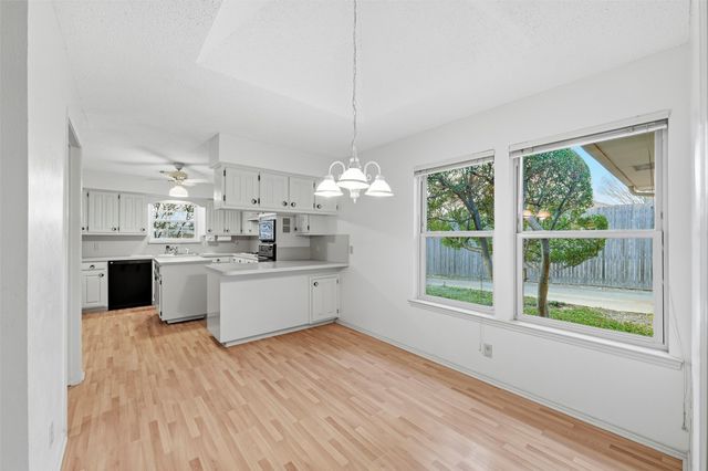 1216 Saint Andrews Drive, Mansfield, TX 76063