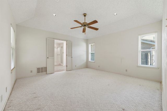 1216 Saint Andrews Drive, Mansfield, TX 76063