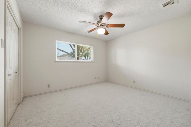 1216 Saint Andrews Drive, Mansfield, TX 76063