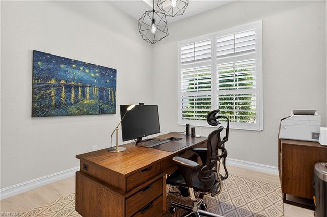 3169 Capistrano LN, Naples, FL 34114