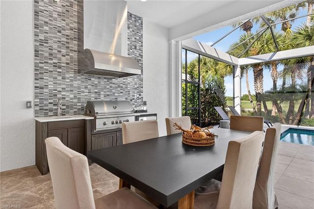 3169 Capistrano LN, Naples, FL 34114