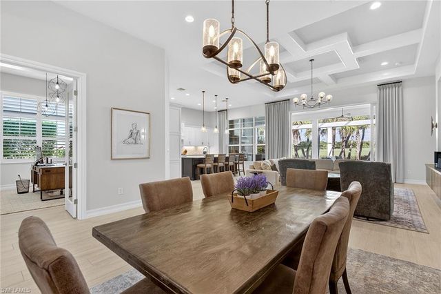 3169 Capistrano LN, Naples, FL 34114