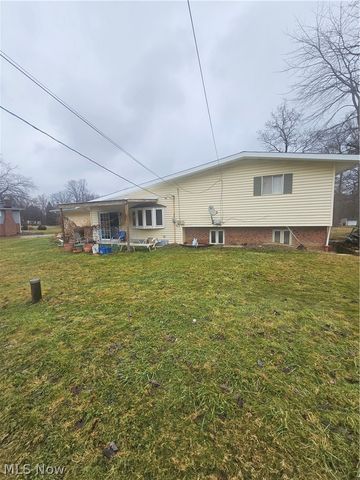 3750 Maplecrest Road, Woodmere, OH 44122