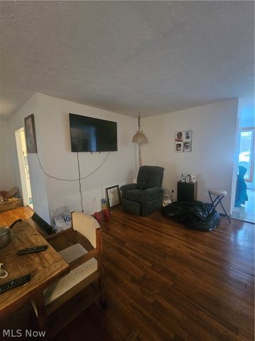 3750 Maplecrest Road, Woodmere, OH 44122