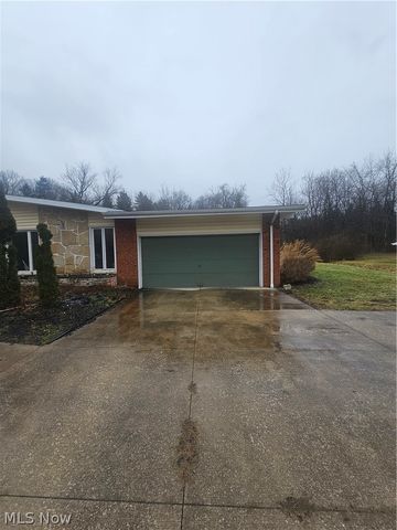 3750 Maplecrest Road, Woodmere, OH 44122