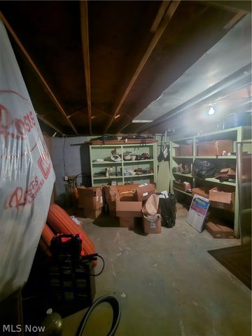 3750 Maplecrest Road, Woodmere, OH 44122