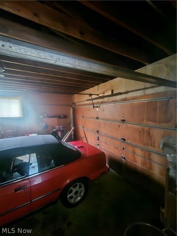 3750 Maplecrest Road, Woodmere, OH 44122