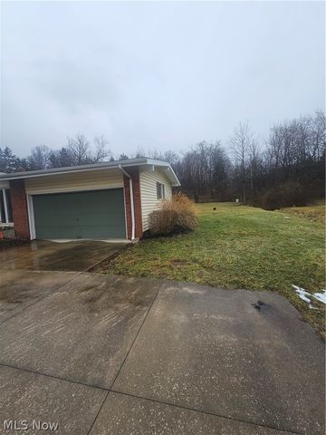 3750 Maplecrest Road, Woodmere, OH 44122