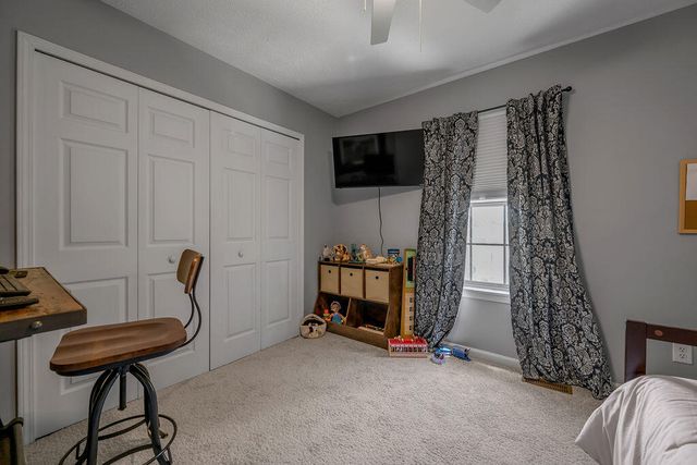 395 Colony Drive, Versailles, KY 40383