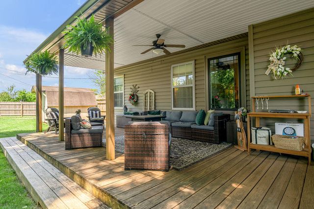 395 Colony Drive, Versailles, KY 40383