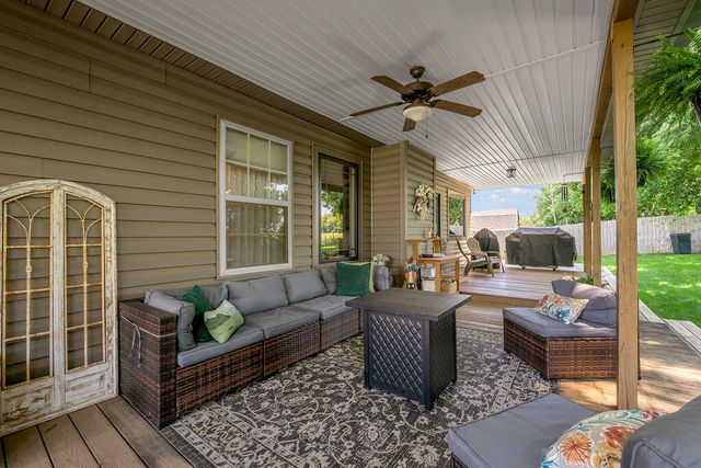 395 Colony Drive, Versailles, KY 40383