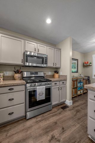 395 Colony Drive, Versailles, KY 40383