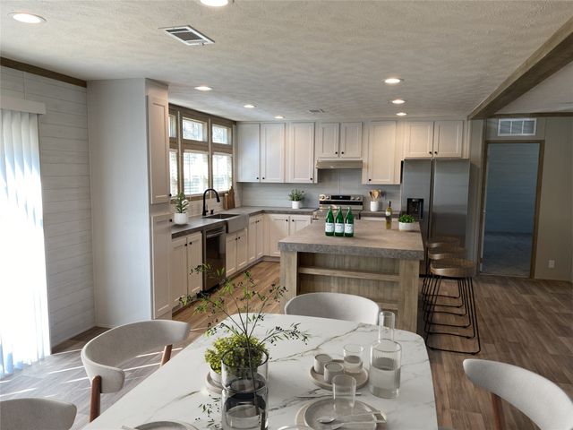 266 Deer Park Drive, Grand Cane, LA 71032