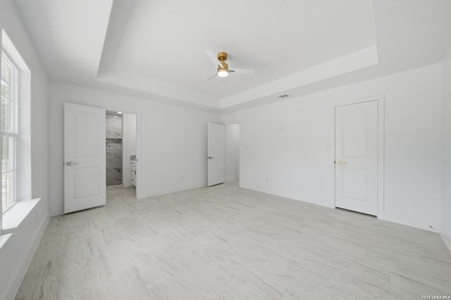 1096 DEER VALLEY PASS, Spring Branch, TX 78070