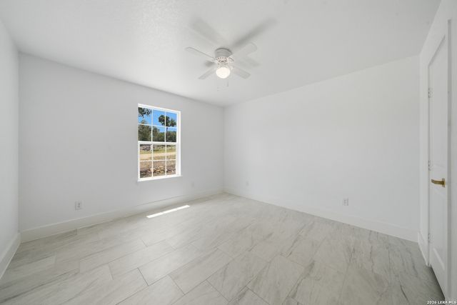 1096 DEER VALLEY PASS, Spring Branch, TX 78070