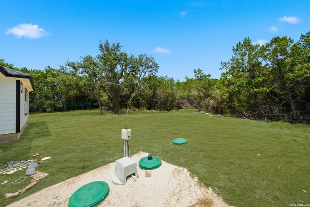1096 DEER VALLEY PASS, Spring Branch, TX 78070