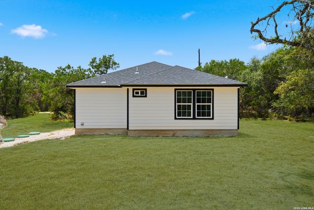1096 DEER VALLEY PASS, Spring Branch, TX 78070