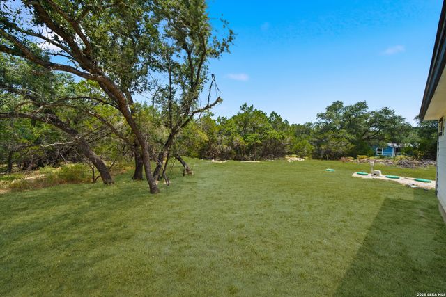 1096 DEER VALLEY PASS, Spring Branch, TX 78070