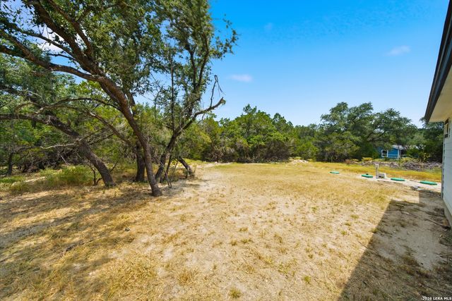 1096 DEER VALLEY PASS, Spring Branch, TX 78070