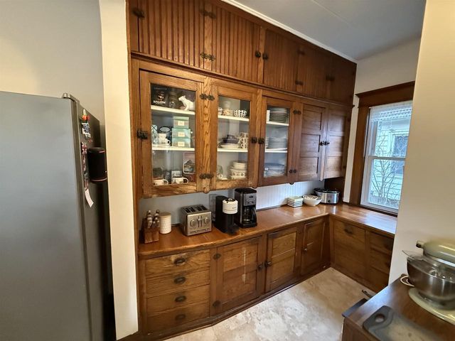 410 S SAWYER STREET, Shawano, WI 54166