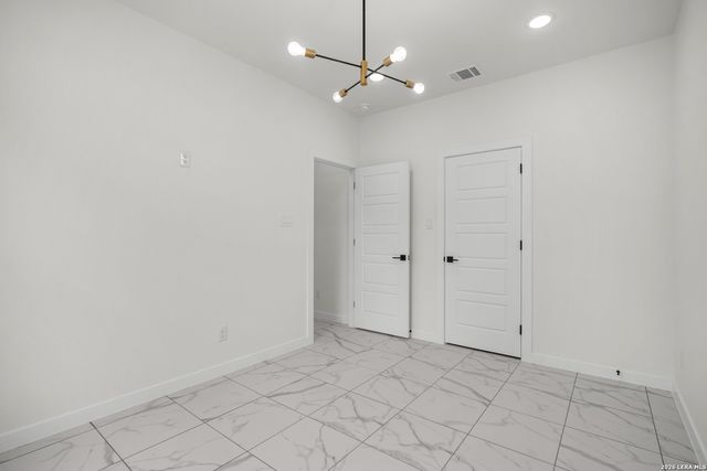 15242 Oak St, Lytle, TX 78052