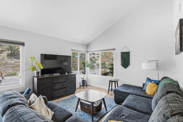 10131 Canyonridge, Spring Valley, CA 91977