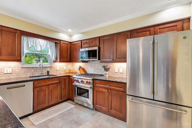6341 Kings Arms Way, Fairfield, OH 45014