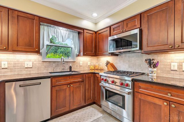 6341 Kings Arms Way, Fairfield, OH 45014