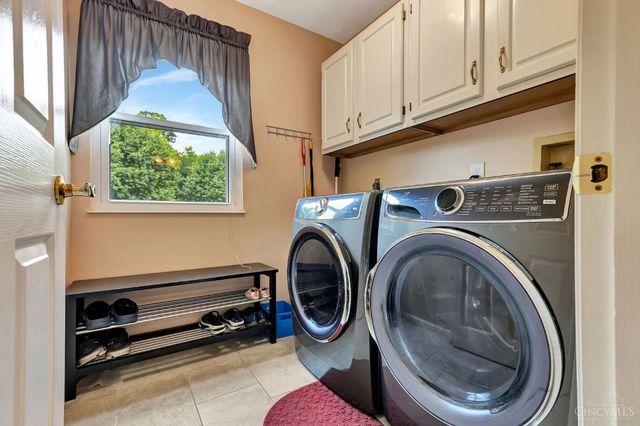 6341 Kings Arms Way, Fairfield, OH 45014
