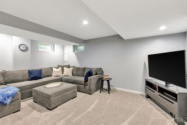6341 Kings Arms Way, Fairfield, OH 45014