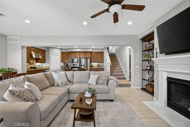 3877 Par, Yorba Linda, CA 92886