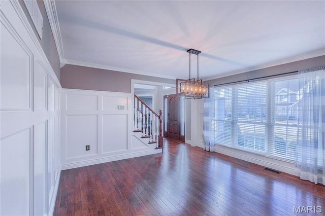 752 Charleston Oaks Drive, Ballwin, MO 63021