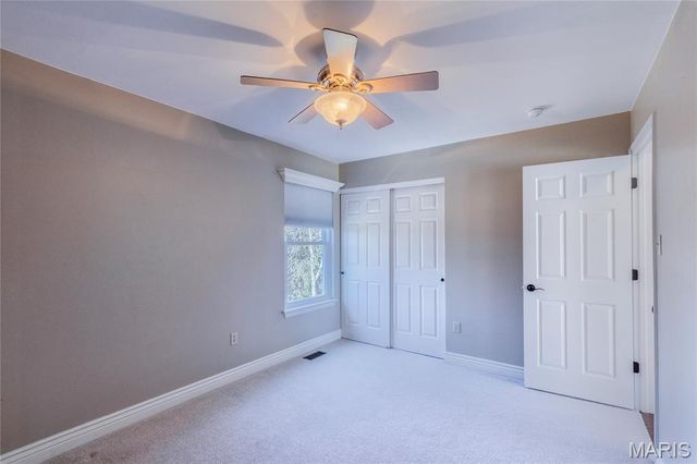 752 Charleston Oaks Drive, Ballwin, MO 63021