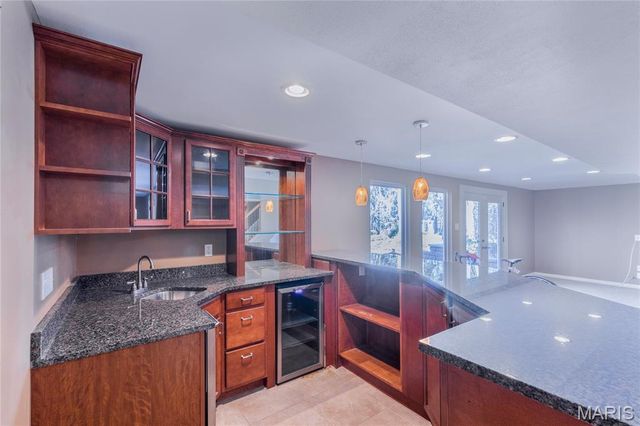 752 Charleston Oaks Drive, Ballwin, MO 63021