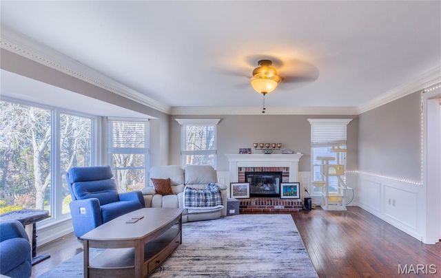752 Charleston Oaks Drive, Ballwin, MO 63021