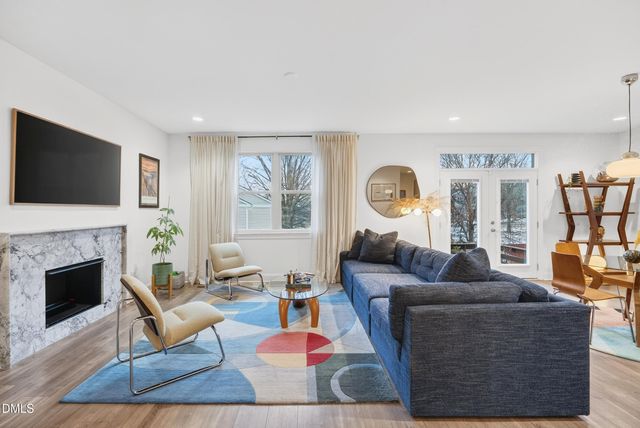 927 E Ramseur Street, Durham, NC 27701