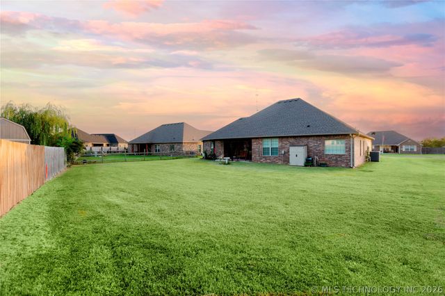 509 Kimberly Drive, Checotah, OK 74426
