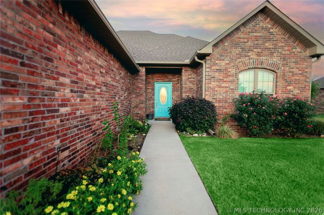 509 Kimberly Drive, Checotah, OK 74426