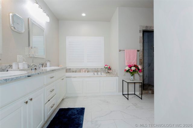 509 Kimberly Drive, Checotah, OK 74426